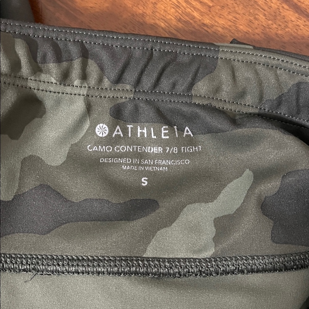 Athleta Camo Contender 7/8 Tight Small - Picture 5 of 6